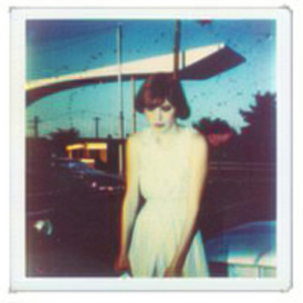 polaroid  woman  white  dress  photography  portrait  elegant  nostalgic  fashion  feminine 939810