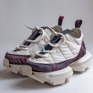sneakers  white  maroon  laces  studio  photography  hybrid  footwear  fashion  design 1038177